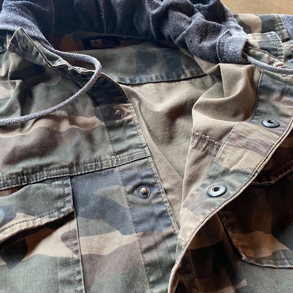 VTG Ripcurl Camo Jacket - Picture 4 of 9